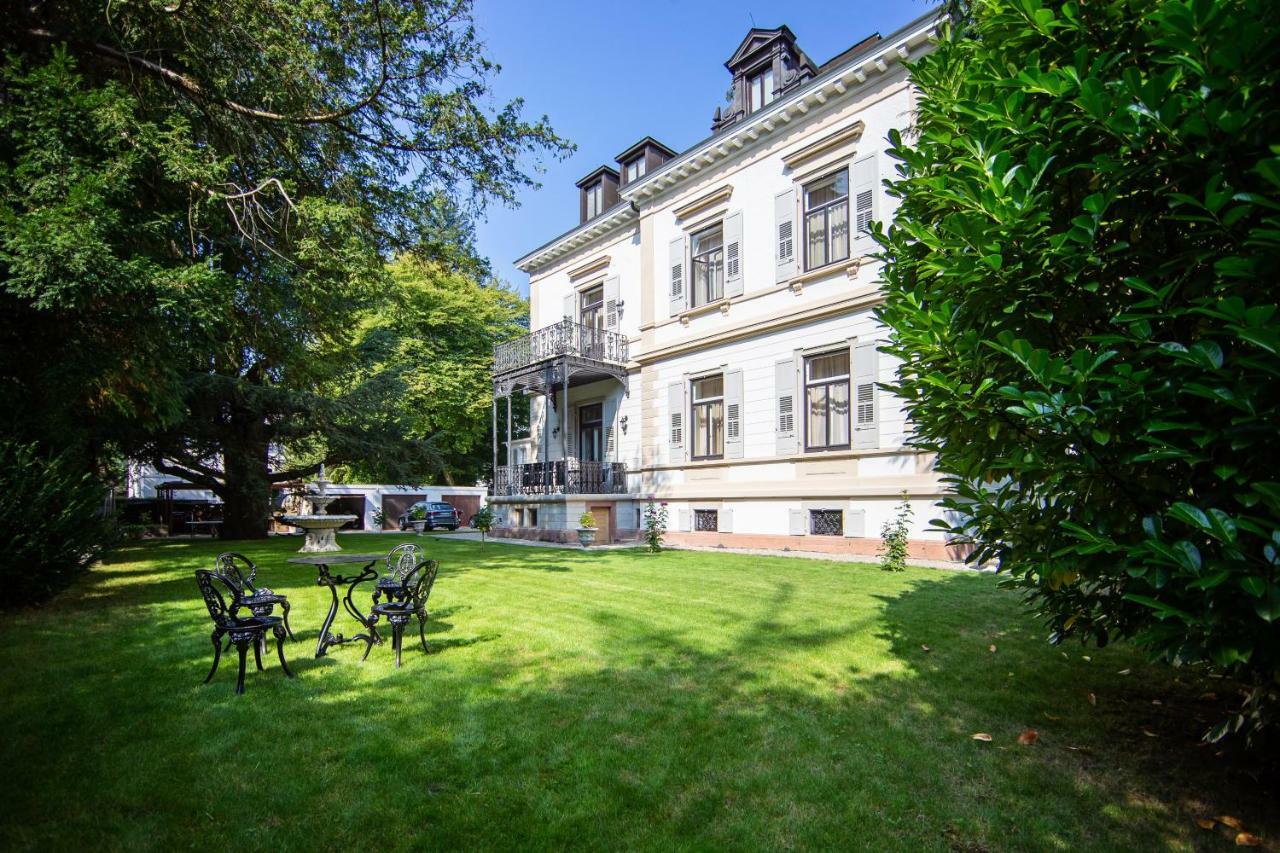 Villa Luttwitz Баден-Баден Экстерьер фото